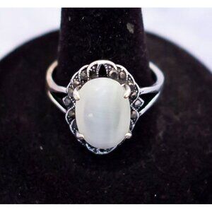 Vintage Victorian Smooth Opalite Ring - S13